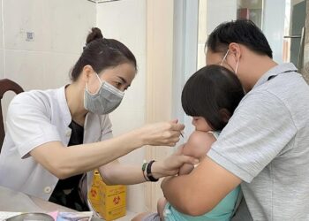 Vắc xin tiêm phòng ho gà, lịch tiêm và báo giá tiêm tại VHN Care