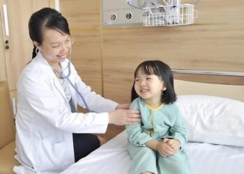 Ho gà: nguyên nhân, triệu chứng, biến chứng và cách phòng ngừa