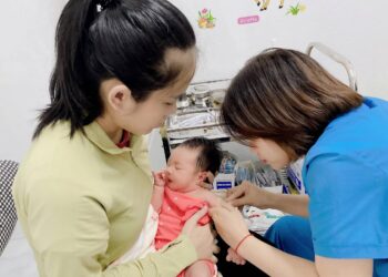 Bệnh quai bị: Nguyên nhân, triệu chứng, cách phòng ngừa và điều trị