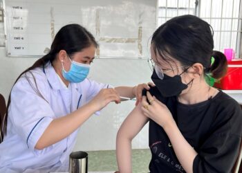 Uốn ván: Nguyên nhân, triệu chứng và cách điều trị