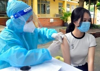 Các loại vắc xin và lịch tiêm chủng đầy đủ cho trẻ vị thành niên, thanh niên tại VHN Care