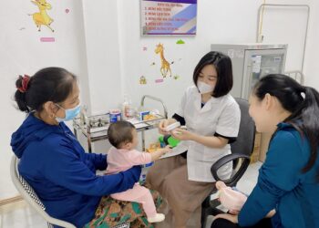 Vắc xin tiêm phòng viêm màng não và báo giá tiêm tại VHN Care